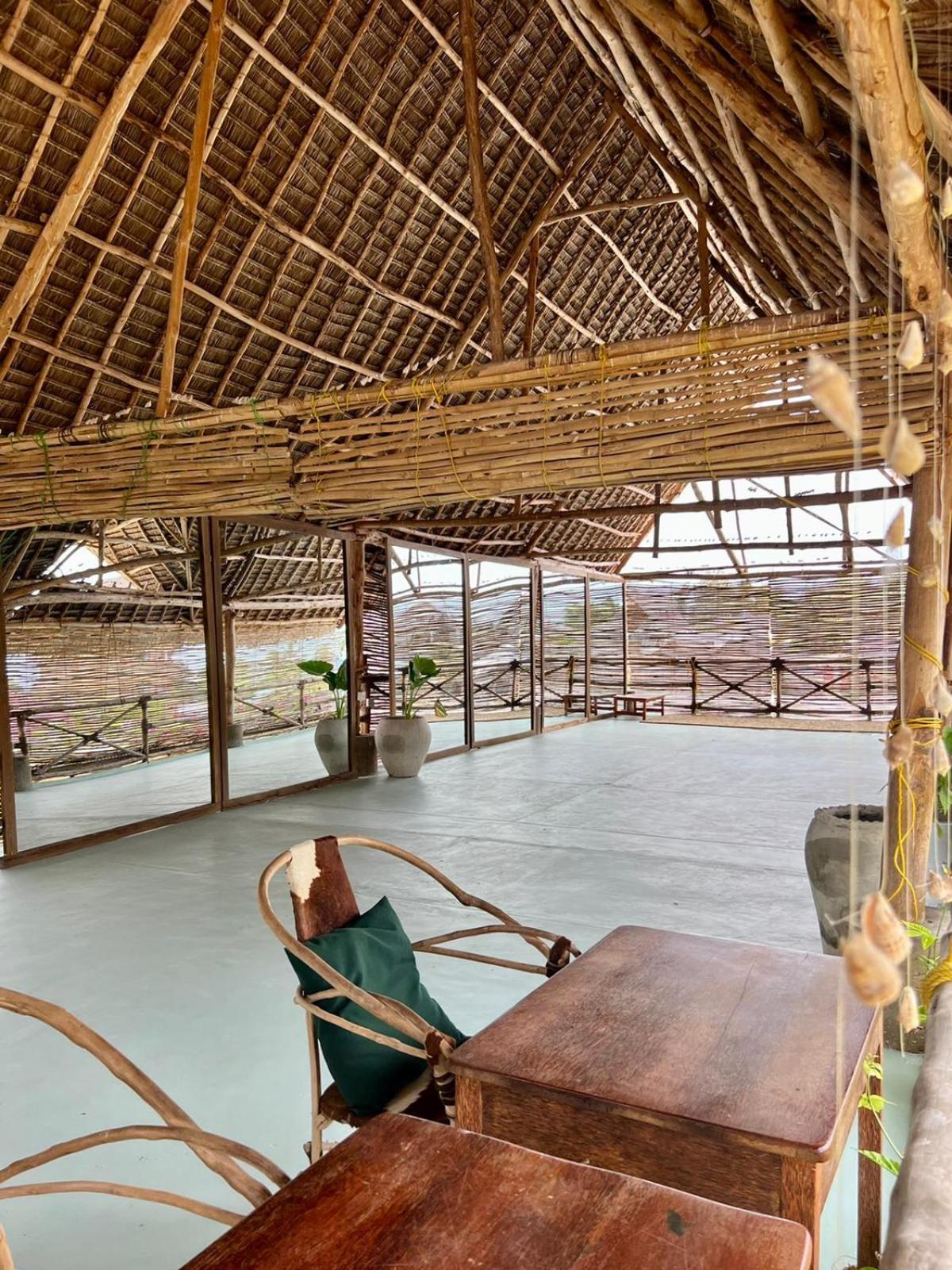 The Garden Hotel Paje Bagian luar foto