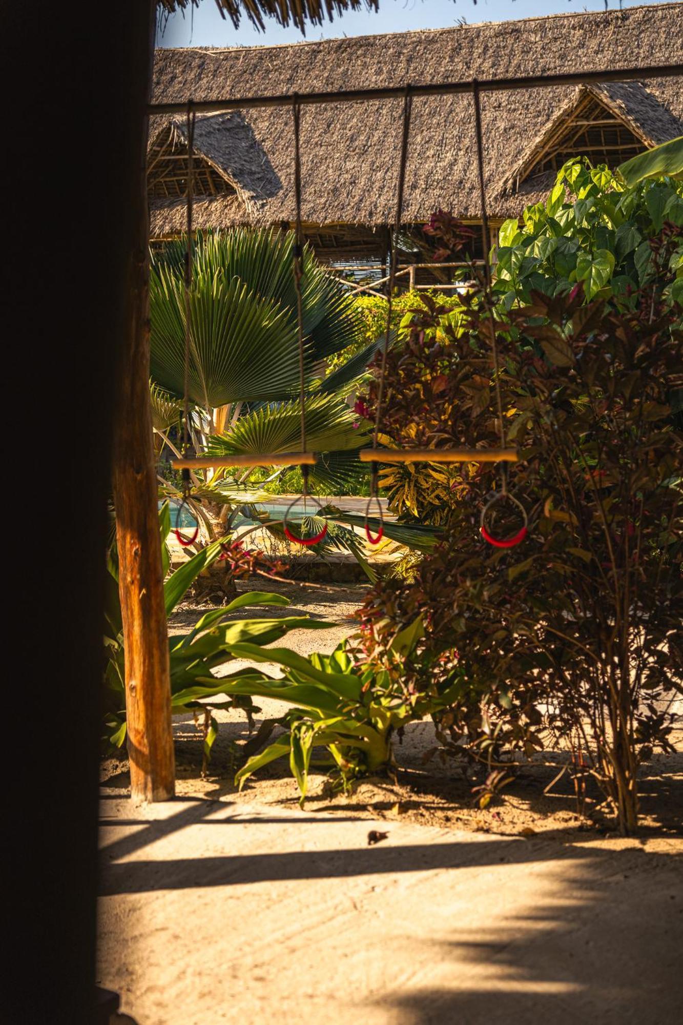 The Garden Hotel Paje Bagian luar foto